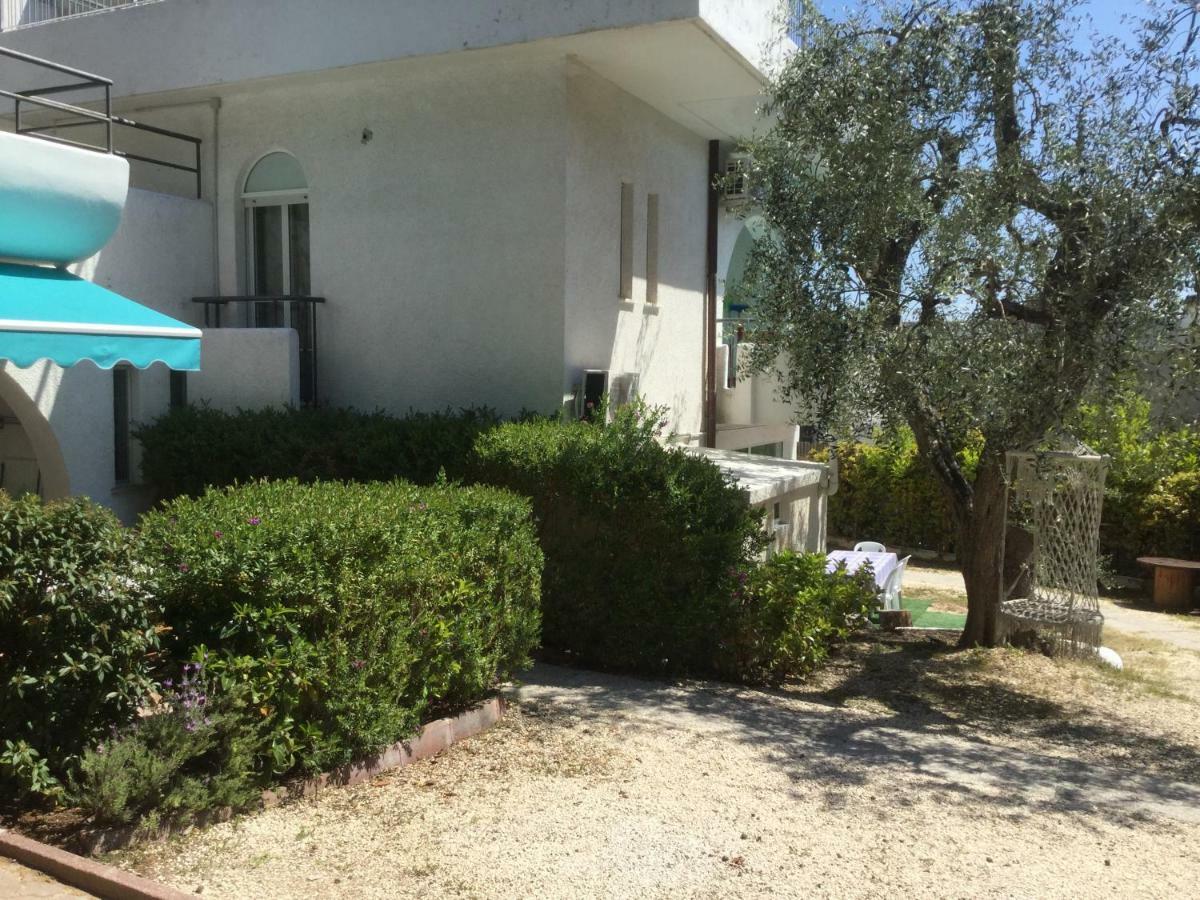 Residence I Faraglioni マッティナータ エクステリア 写真